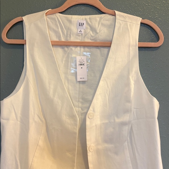 GAP long line button down vest - Picture 7 of 11